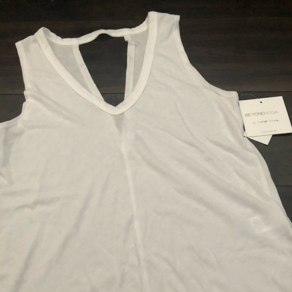 Beyond Yoga Tank - Small White NWT